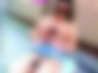 Sandra-Milano's Live Sex Cam Show