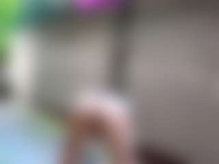 Sandra-Milano's Live Sex Cam Show