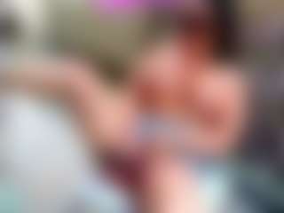 Sandra-Milano's Live Sex Cam Show