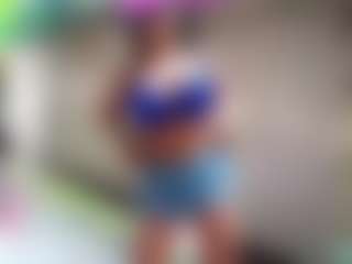 Live cam show with Sandra-Milano - Bedroom on Camsoda