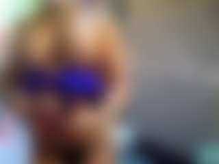 Live cam show with Sandra-Milano - Bedroom on Fit Hotties