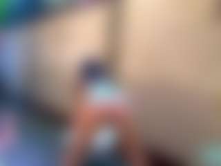 Live cam show with Sandra-Milano - Spank on justonemore.cc