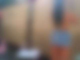 Live cam show with Sandra-Milano - Shower on madthumbs