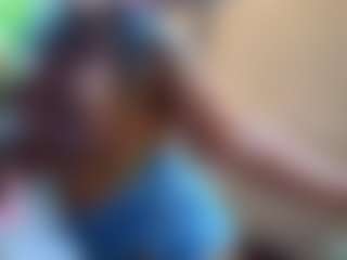 Live cam show with Sandra-Milano - Shower on madthumbs