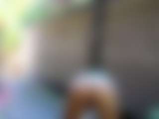 Live cam show with Sandra-Milano - Drinking on slutload