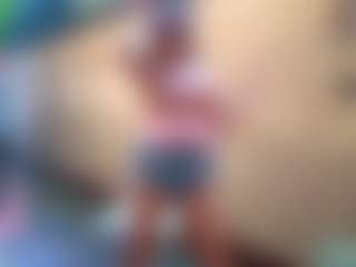 Sandra-Milano's Live Sex Cam Show