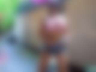 Sandra-Milano's Live Sex Cam Show