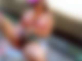 Sandra-Milano's Live Sex Cam Show