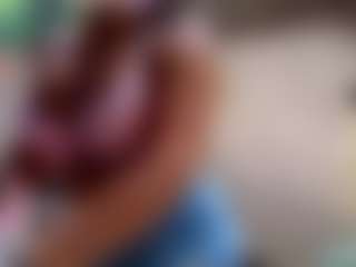 Sandra-Milano's Live Sex Cam Show
