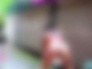 Sandra-Milano's Live Sex Cam Show