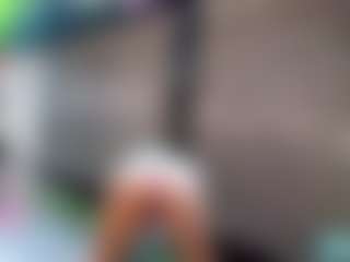 Sandra-Milano's Live Sex Cam Show