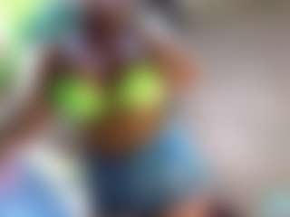Sandra-Milano's Live Sex Cam Show