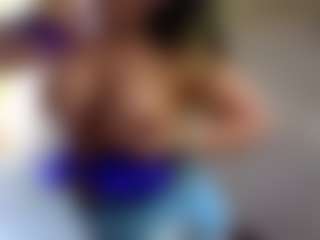 Sandra-Milano's Live Sex Cam Show