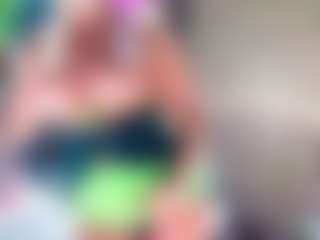 Sandra-Milano's Live Sex Cam Show