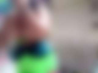 Live cam show with Sandra-Milano - Squirt Blonde Hair on Gym Cam Girls
