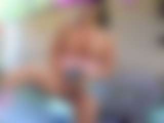 Sandra-Milano's Live Sex Cam Show