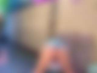 Sandra-Milano's Live Sex Cam Show