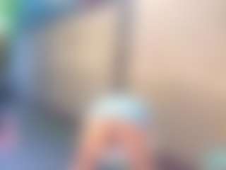Live cam show with Sandra-Milano - Smoking on Camsoda