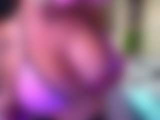 Live cam show with Sandra-Milano - Amateur Curvy on SinfulBabes