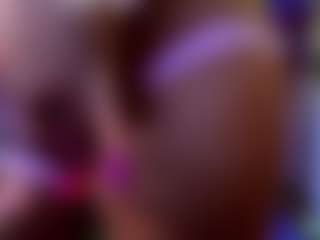 Sandra-Milano's Live Sex Cam Show