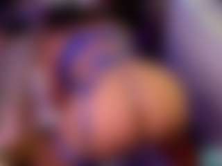 Live cam show with Sandra-Milano - Bedroom Blonde Hair on sexytreat.net