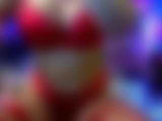 Spettacolo in cam dal vivo con Sandra-Milano - Genital Piercings su Camsoda