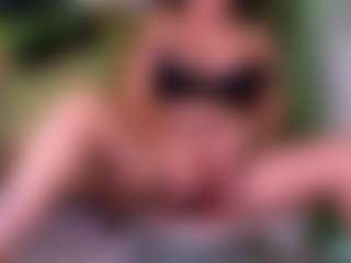 Sandra-Milano's Live Sex Cam Show