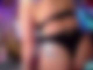 Live cam show with Sandra-Milano - Blonde Hair Amateur on TeamSkeetLive