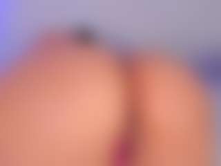 Live cam show with natashaharpper - Big Nipples on intimatelivegirls.com