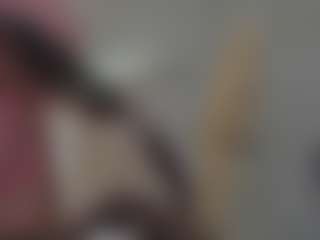Live cam show with carozapata - Bedroom Curvy on CamwithHer