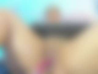 Live cam show with carozapata - Foot Fetish Curvy on Camsoda