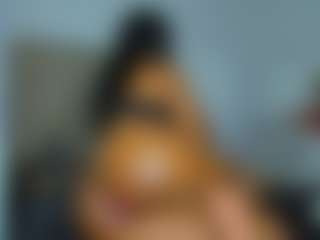 Live cam show with nikizum - Black on chickslive.net