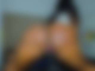 nikizum's Live Sex Cam Show