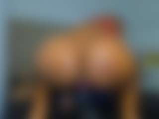 nikizum's Live Sex Cam Show