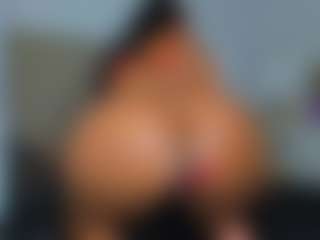 Live cam show with nikizum - Granny Squirt on Camsoda