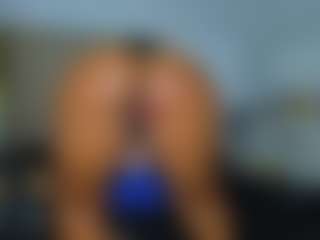 nikizum's Live Sex Cam Show