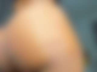 Live cam show with nikizum - BBW Young Adult on Mixed Magazine Live