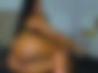 Live cam show with nikizum - Fingers on Camsoda
