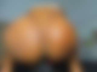 nikizum's Live Sex Cam Show