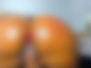 nikizum's Live Sex Cam Show