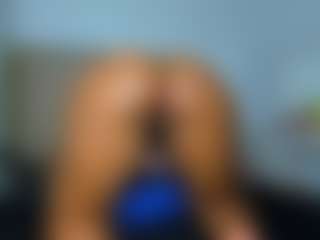 nikizum's Live Sex Cam Show