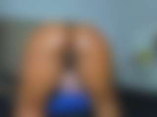 nikizum's Live Sex Cam Show