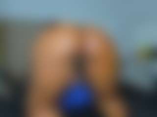 Live cam show with nikizum - Tease Teen (18+) on liverealitysex.com