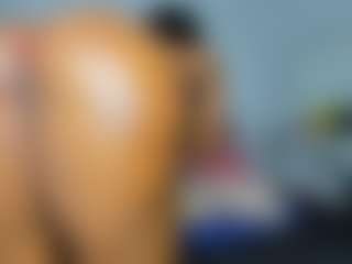 Live cam show with nikizum - Shaved Pussy Curvy on Camsoda