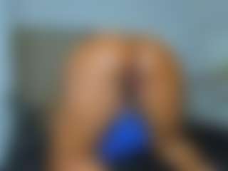 nikizum's Live Sex Cam Show