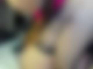 Live cam show with alexispixie - Spank on sexylive.show