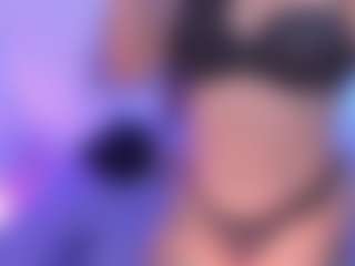 Louane Bour's Live Sex Cam Show