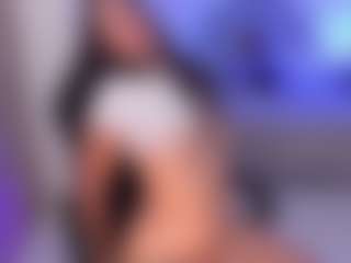 Louane Bour's Live Sex Cam Show