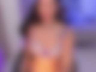 Live cam show with Louane Bour - Shaved on Hubzter Live