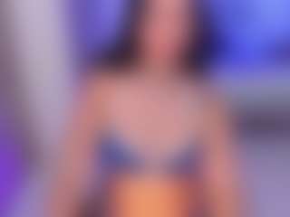 Louane Bour's Live Sex Cam Show